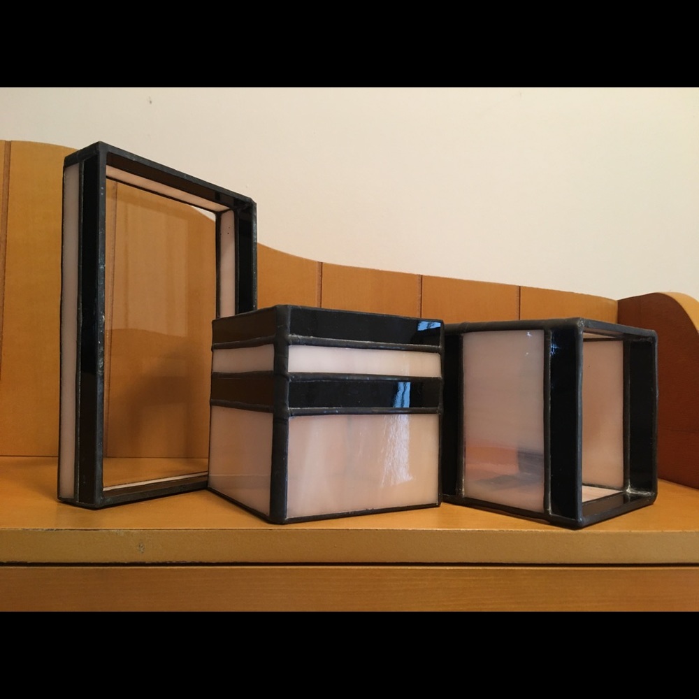 Bathroom stain glass set